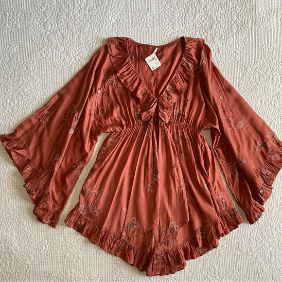 FREE PEOPLE NWT Rose/tyrie Wide Long Sleeve Ruffle V-neck Romper  Small - Picture 2 of 13